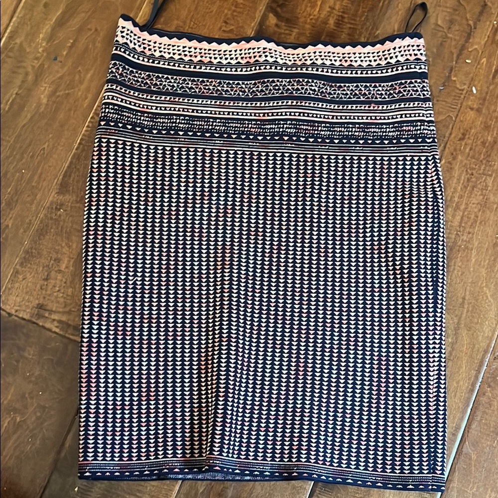 BCBGMaxAzria Black and White Smocked Pencil Skirt
